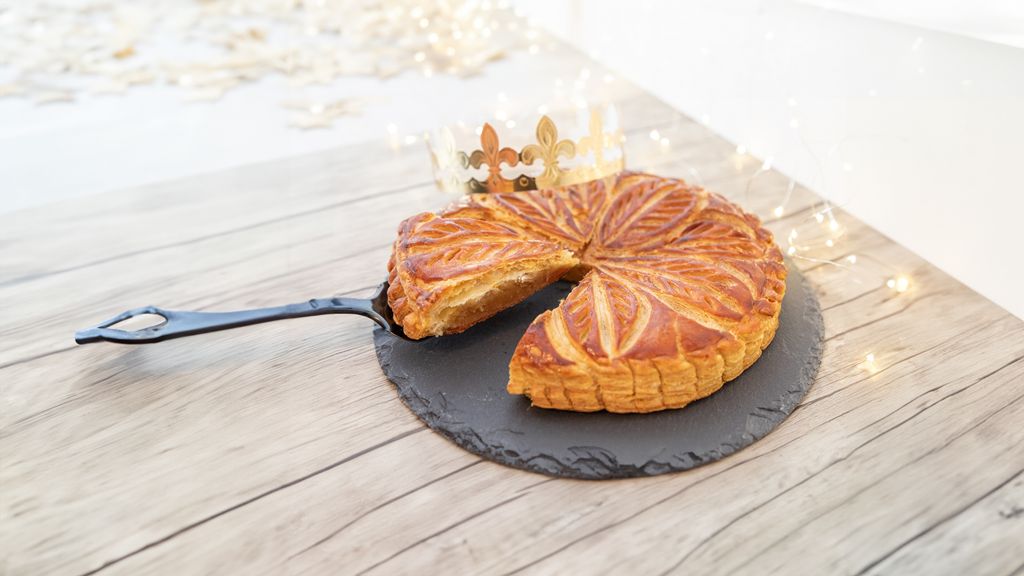 Galette des rois à la frangipane et au caramel au beurre salé