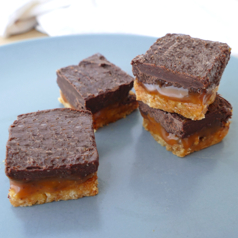 Shortbread au caramel et au chocolat